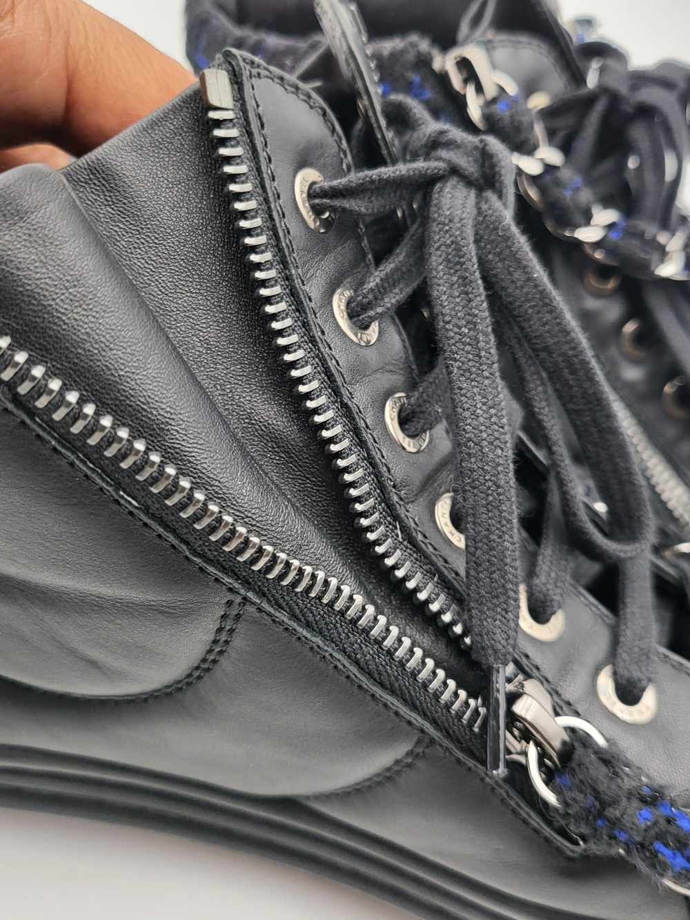CHANEL LAMBSKIN LEATHER TWEED ZIPPED HI-TOP SNEAKERS 6.5. Authentic. - Picture 10 of 12